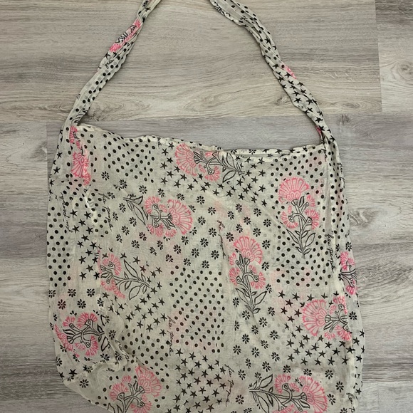 Free People Lightweight Sheer Tote Tan with Black & Pink Like New - Picture 7 of 10